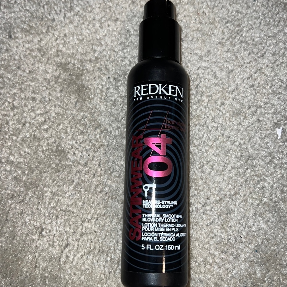 Redken satinwear - heat protectant- thermal smoothing blowdry lotion 5oz